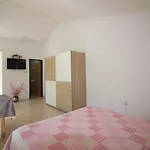 In - Istrien 10215 פורץ
